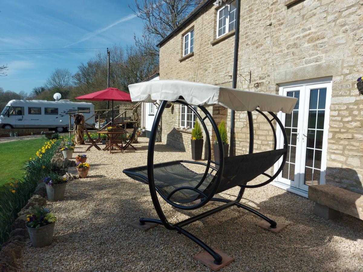 Thames Head Wharf - Historic Cotswold Cottage With Stunning Countryside Views Cirencester Zewnętrze zdjęcie